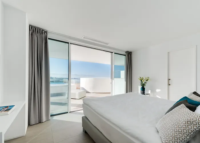 מלון Domes Baobab Suites 5*