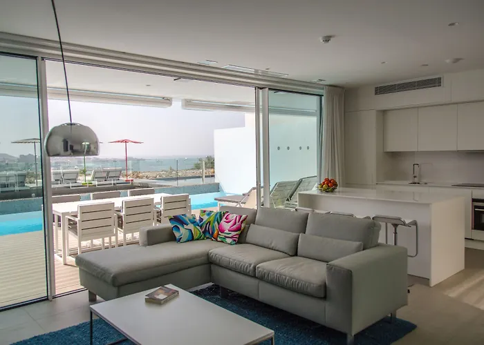 מלון Domes Baobab Suites