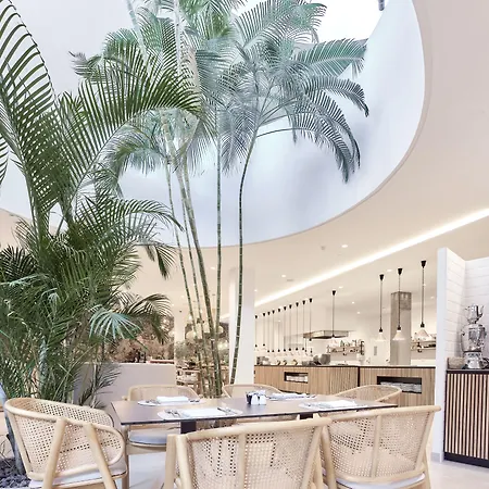 Domes Baobab 5*